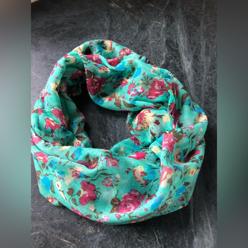 100% Viscose infinity scarf
